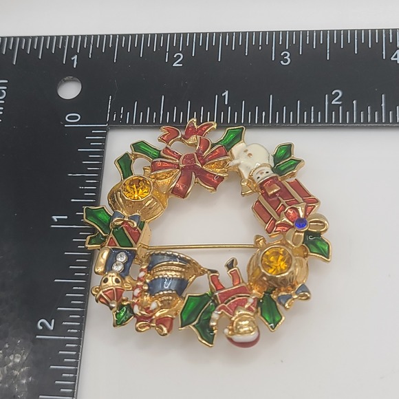 Vintage Avon Brooch Christmas‎ Wreath Bows Snowman Gifts Signed - Picture 10 of 11